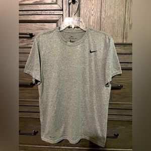 NIKE DRI-FIT MEDIUM